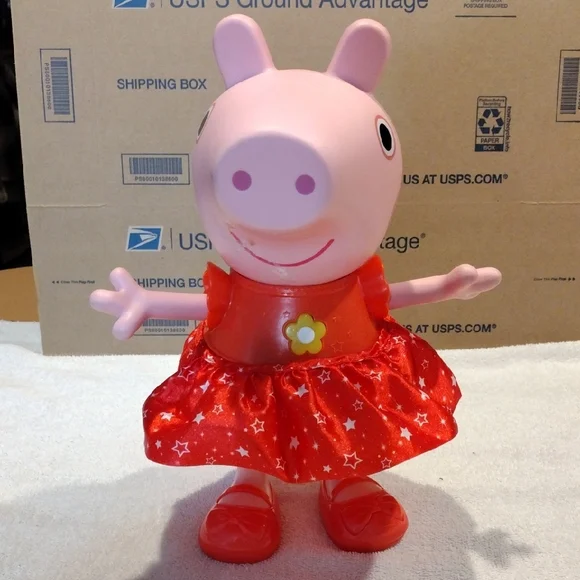 Peppa Pig Starry Red Dress Doll - Picture 2 of 3